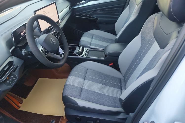 Used Volkswagen ID.4 CROZZ 2025 Pure Edition