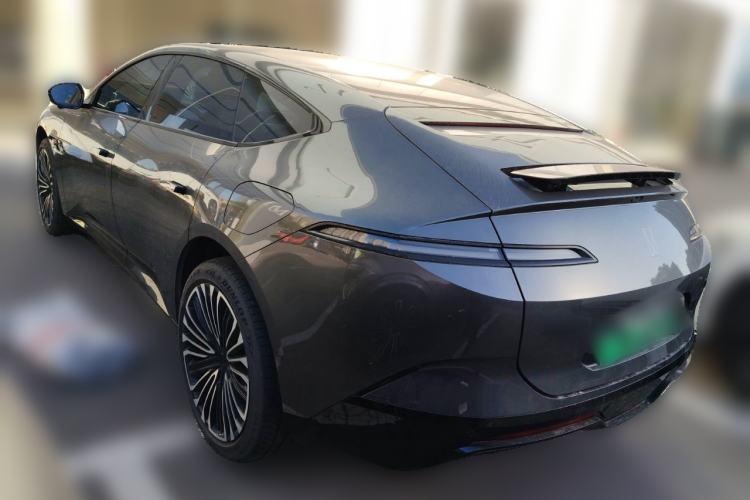 Used  12 2025 Ultra Extended-Range Edition
