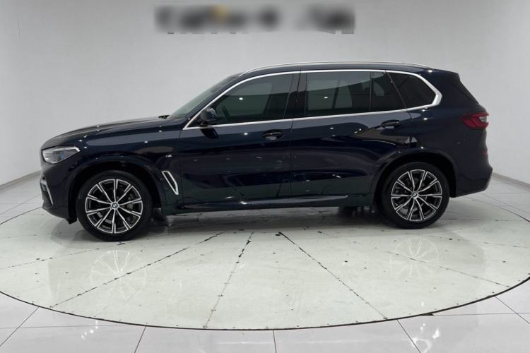 Used BMW X5 2022 Restyled xDrive 30Li Luxury Version M Sport Package