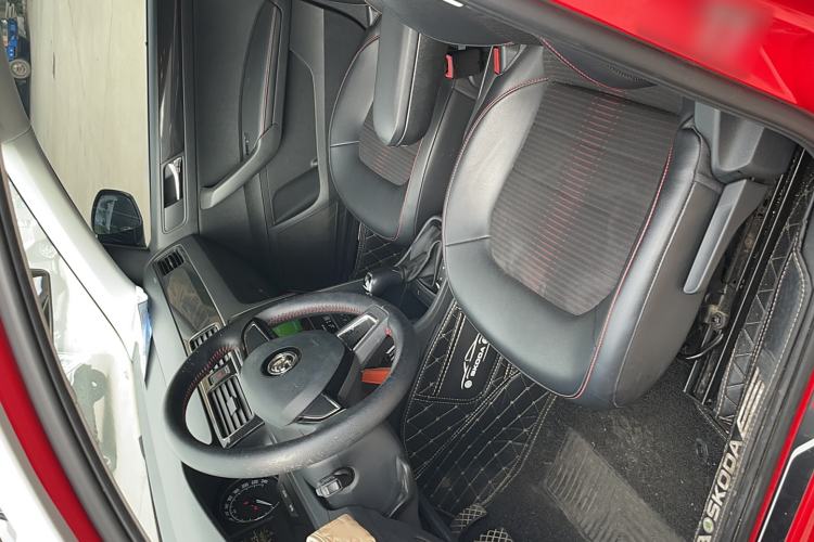 Used Skoda Rapid Spaceback 2016 1.6L Automatic Smart Drive Edition
