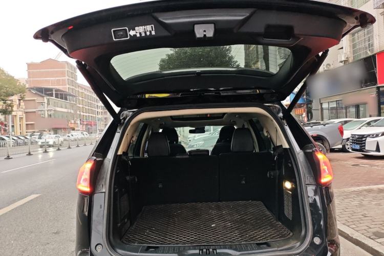 Used Ford Edge 2018 EcoBoost 245 Two-Wheel-Drive Titanium 7-Seater China V Standard
