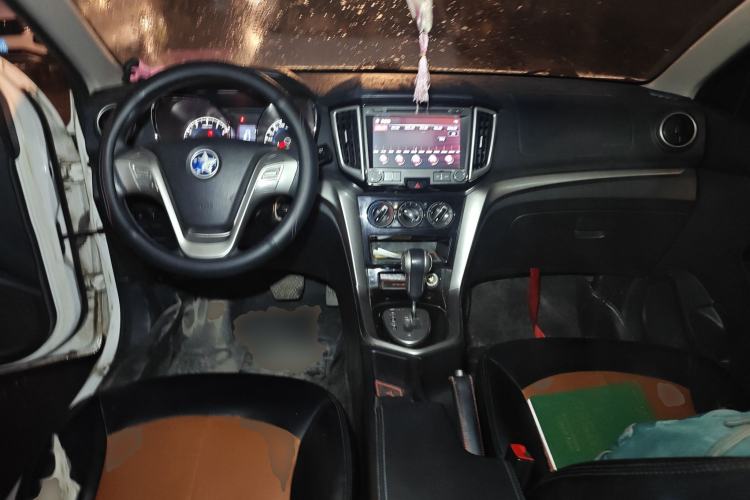 Used Venucia T70 2016 2.0L CVT Smart Choice Edition