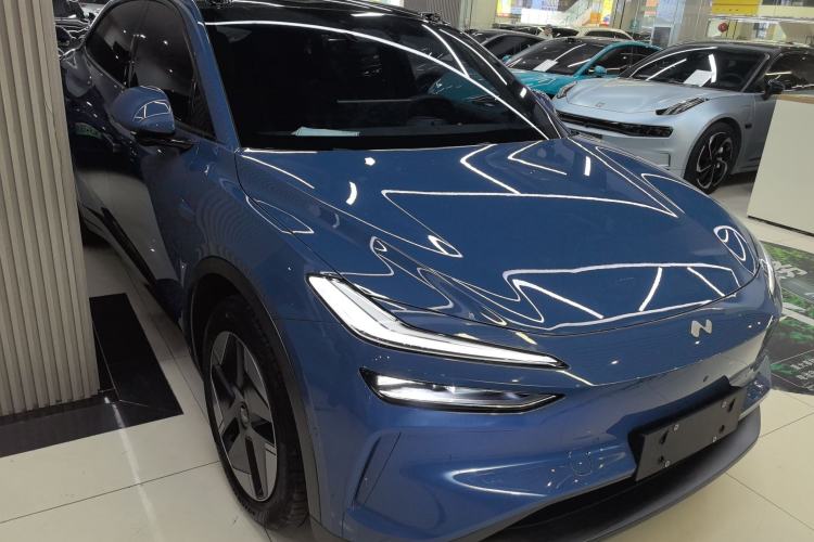 Used ONVO L60 2024 60 kWh Rear-Drive Version