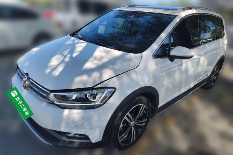 Used Volkswagen Touran 2018 Volkswagen Touran L 280TSI DSG Boundary Edition 7 Seats China VI Standard

