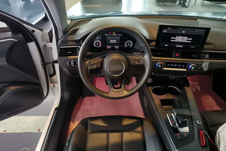 Used Audi A4L 2022 40 TFSI Luxury Prestige Edition
