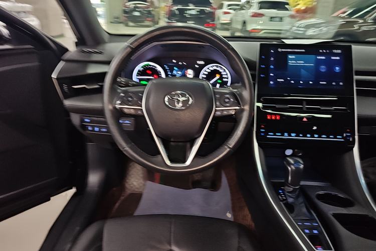 Used Toyota Avalon 2023 Dual-Engine 2.5L Luxury Edition
