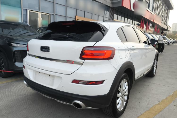 Used Qoros 3 2016 Urban SUV 1.6T Automatic Zhiyue Model
