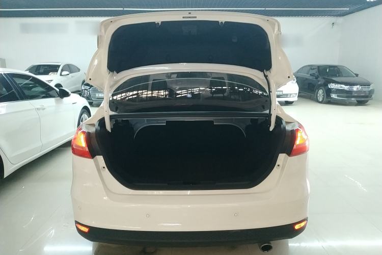 Used Ford Focus 2018 Sedan Classic EcoBoost 180 Automatic Elite Model