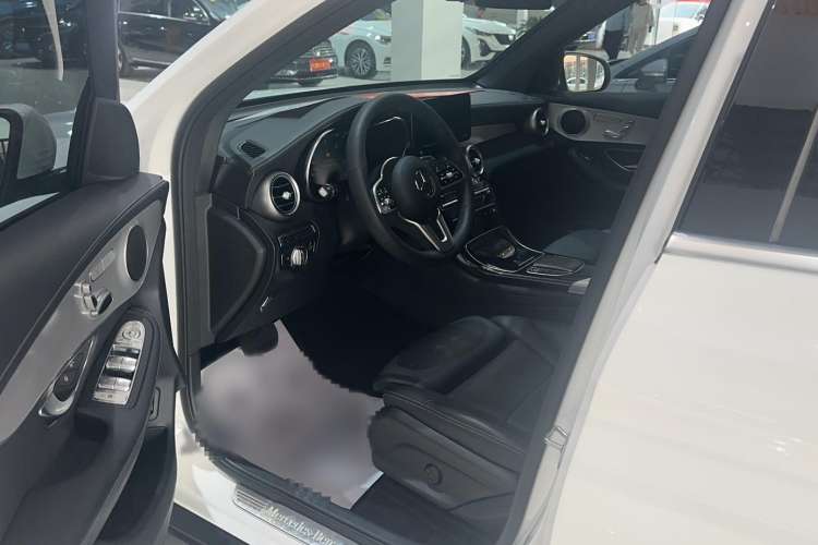 Used Mercedes-Benz GLC 2022 Refreshed GLC 260 L 4MATIC Dynamic Edition
