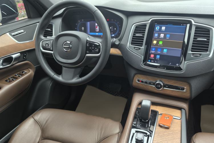 Used Volvo XC90 2023 B5 SmartDrive Luxury Edition 5 Seats