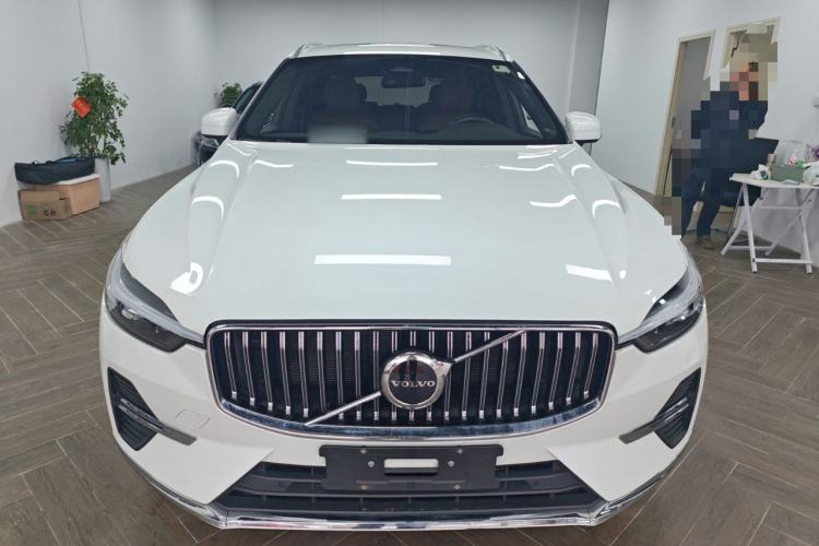 Used Volvo XC60 2022 B5 4x4 Zhiyi Luxury Edition
