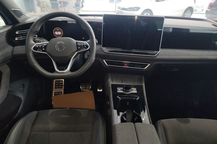 Used Volkswagen Tiguan L 2024 PRO 380TSI Four-Wheel Drive R-Line Prestige Edition
