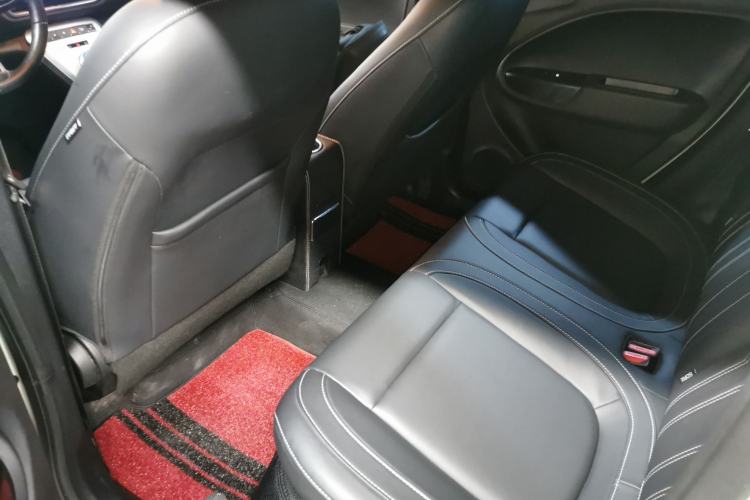 Used ORA White Cat 2022 Xiaoyue Mao Edition 360 km Luxury Model Lithium NMC
