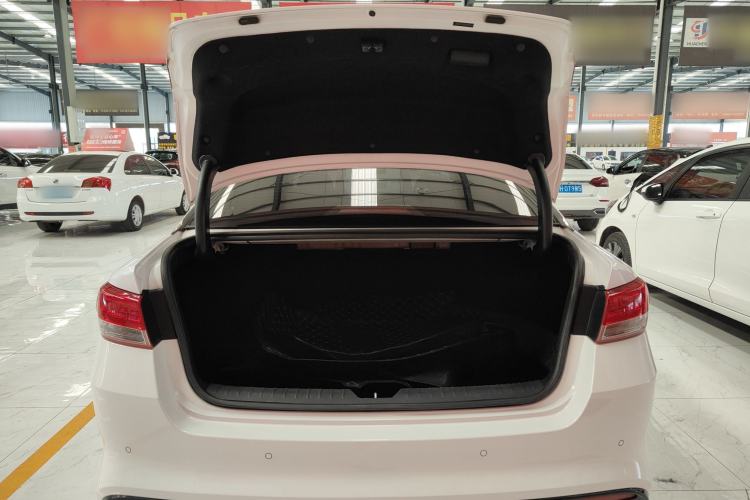 Used Kia K5 2016 1.6T Automatic LUX
