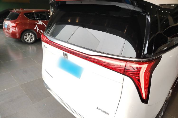 Used Buick Century 2023 2.0T Six-Seater Yinshi Edition
