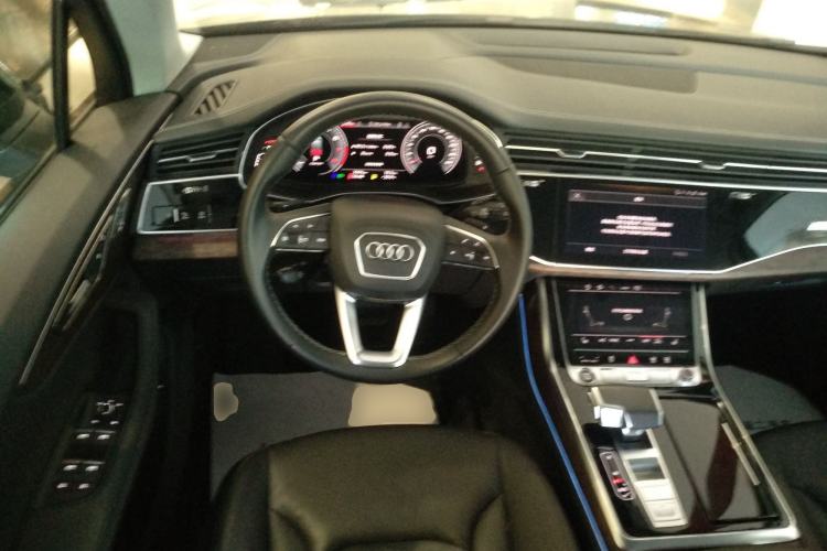 Used Audi Q7 2024 45 TFSI quattro S line Black Warrior Edition