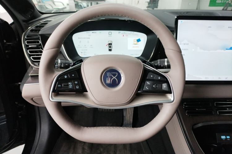 Used BYD Han 2025 DM-i Intelligent Driving Edition 125KM LiDAR Flagship Model
