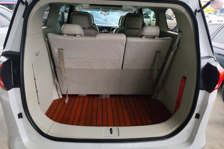 Used Buick GL8 2017 ES 28T Comfort Model China V Standard
