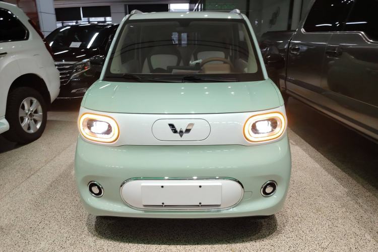 Used Wuling Hongguang MINIEV 2024 3rd Generation 215km Advanced Version
