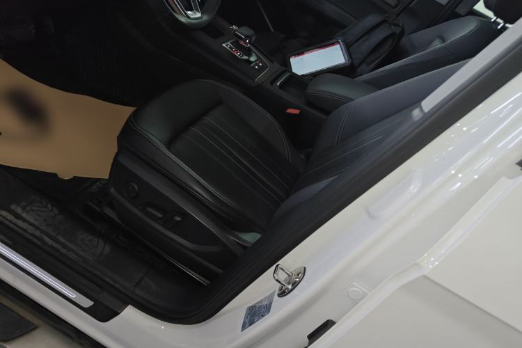 Used Audi Q5L 2022 40T Luxury Elegant Model