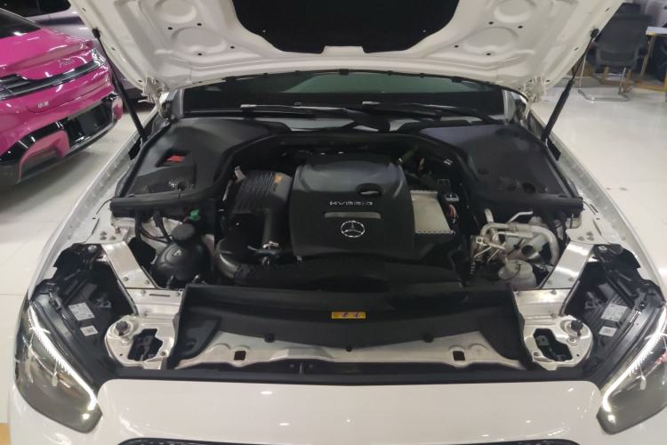 Used Mercedes-Benz E-Class New Energy 2021 E 350 e L Plug-in Hybrid Sports Sedan
