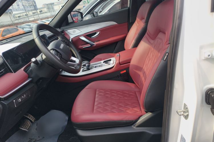 Used JETOUR X70 PLUS 2023 1.5T DCT Brave PLUS 5-Seater
