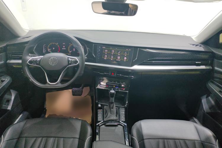 Used Volkswagen Passat 2022 330TSI Starry Luxury Edition
