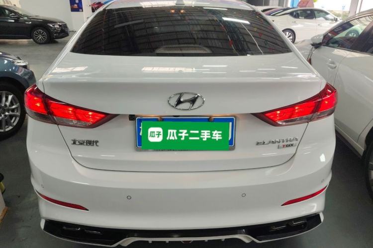 Used Hyundai Elantra 2019 1.4T Dual-Clutch Xuan Dong · Dynamic Model
