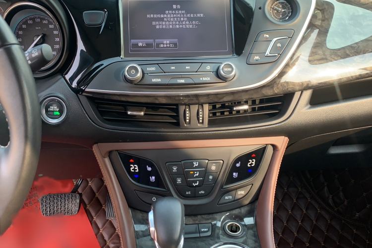 Used Buick Envision 2016 28T Four-Wheel Drive Luxury Model
