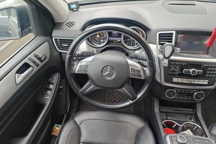 Used Mercedes-Benz M-Class 2014 ML 320 4MATIC
