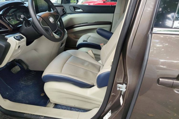 Used Buick GL8 2021 Land Cruiser Executive Class 652T Comfort Model
