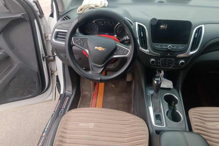 Used Chevrolet Equinox 2019 535T Automatic YuJie Edition China VI
