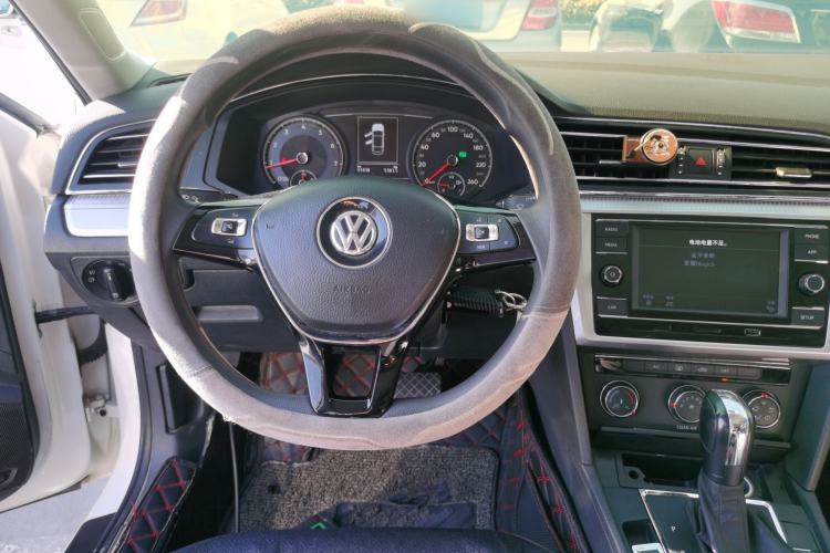 Used Volkswagen Lamando 2019 230TSI DSG Fashion Edition China V Standard