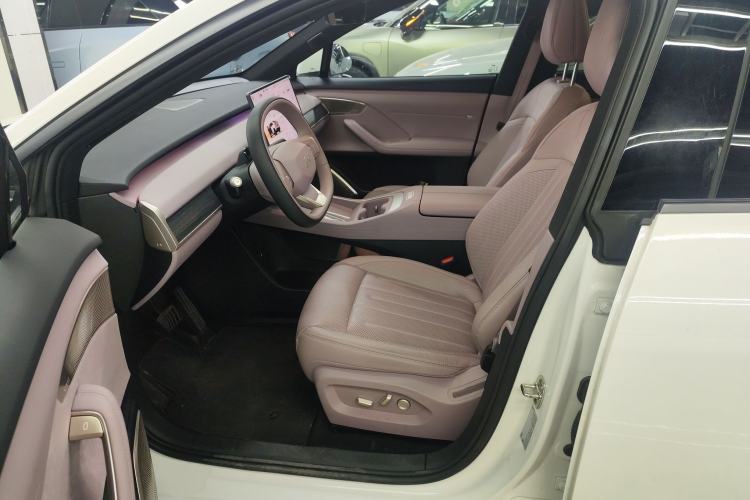 Used ONVO L60 2024 60 kWh Rear-Drive Version
