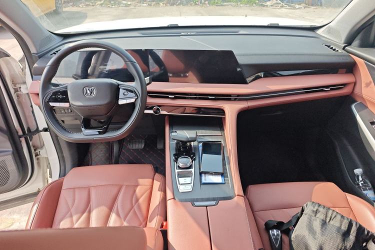 Used Changan CS75 PLUS 2024 3rd Generation Champion Edition 1.5T Intelligent Drive Dynamic Model
