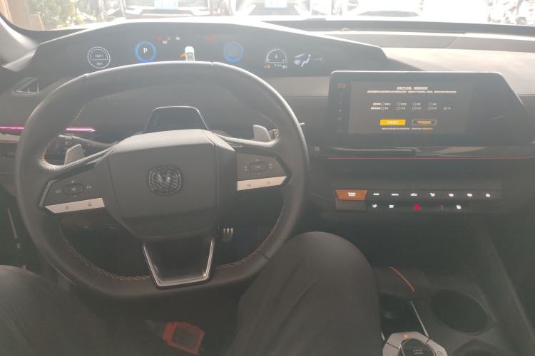 Used Changan UNI-V 2024 1.5T Prestige Sport Edition