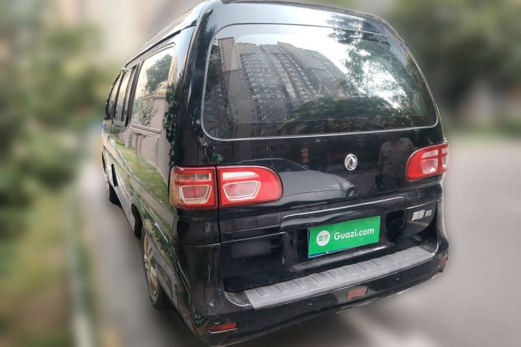 Used FORTHING Lingzhi 2019 Facelifted M5L 1.6L 9-Seater Base Model China VI Standard
