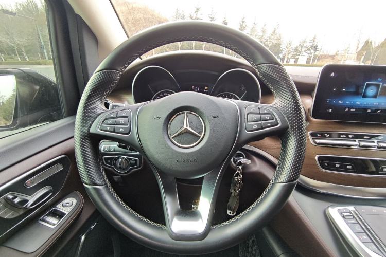 Used Mercedes-Benz V-Class 2021 V 260 L Long-wheelbase Luxury Edition