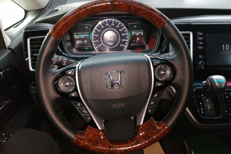 Used Honda Elysion 2019 2.0L Hybrid Luxury Edition
