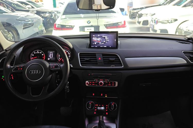 Used Audi Q3 2017 30 TFSI Fashion Model
