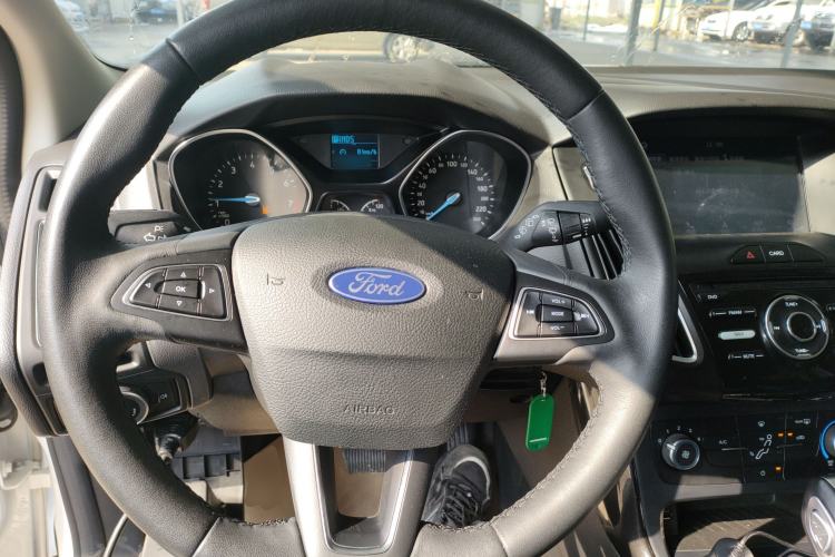 Used Ford Focus 2018 Hatchback Classic 1.6L Automatic Trendy SmartDrive Edition