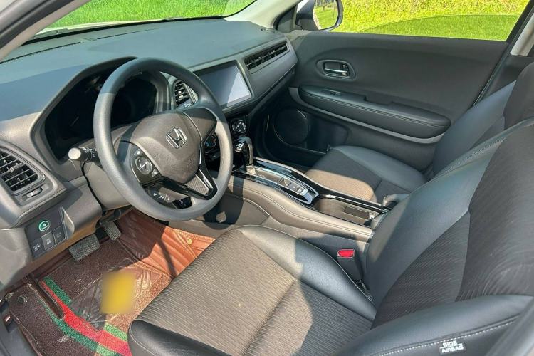 Used Honda Vezel 2020 1.5L CVT Pioneer Edition
