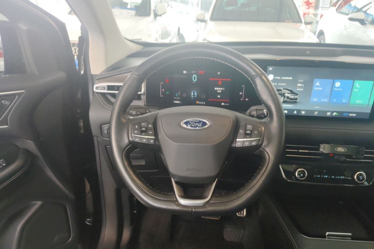 Used Ford Edge 2021 PLUS EcoBoost 245 Two-Wheel-Drive Titanium 7-Seater
