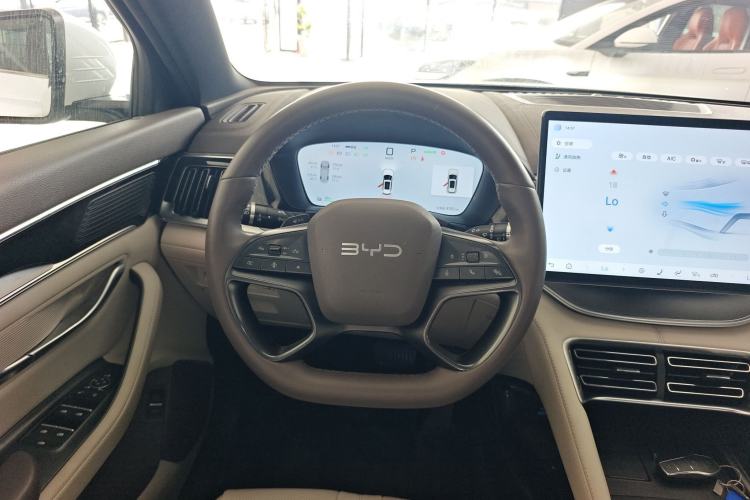 Used BYD Song PLUS New Energy 2025 EV Intelligent Driving Version 520km Premium Model
