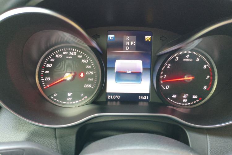 Used Mercedes-Benz GLC 2017 GLC 260 4MATIC Luxury Model
