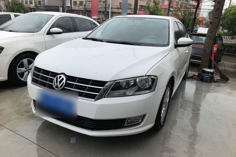 Used Volkswagen Lavida 2013 Restyled Classic 1.6L Manual Comfort Edition