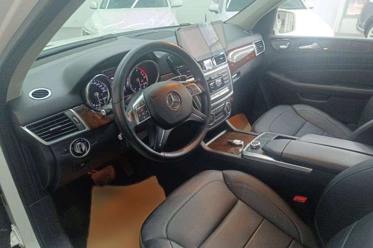 Used Mercedes-Benz M-Class 2014 ML 400 4MATIC Dynamic Model