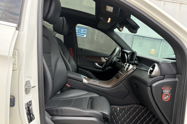 Used Mercedes-Benz GLC 2020 Facelift GLC 300 L 4MATIC Dynamic Edition
