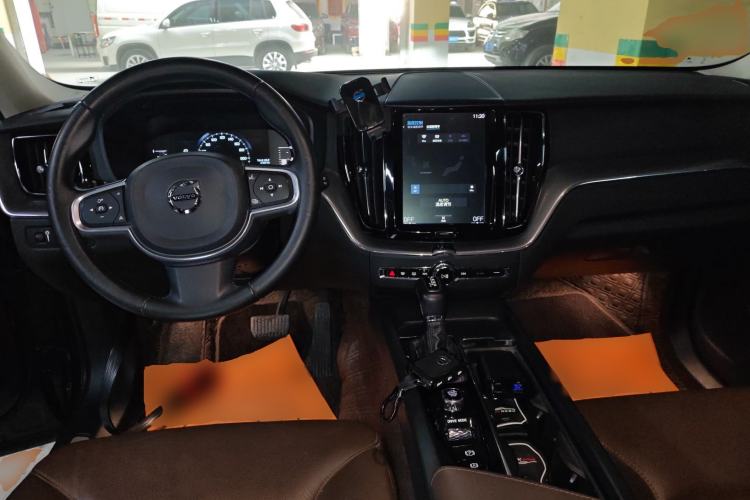 Used Volvo XC60 2018 T4 Zhiyi Edition