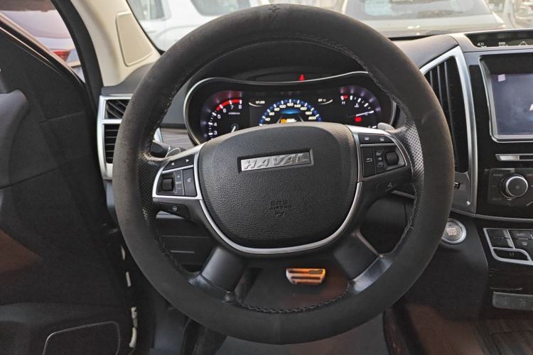 Used Haval H9 2017 2.0T Gasoline 4x4 Luxury 7-Seater

